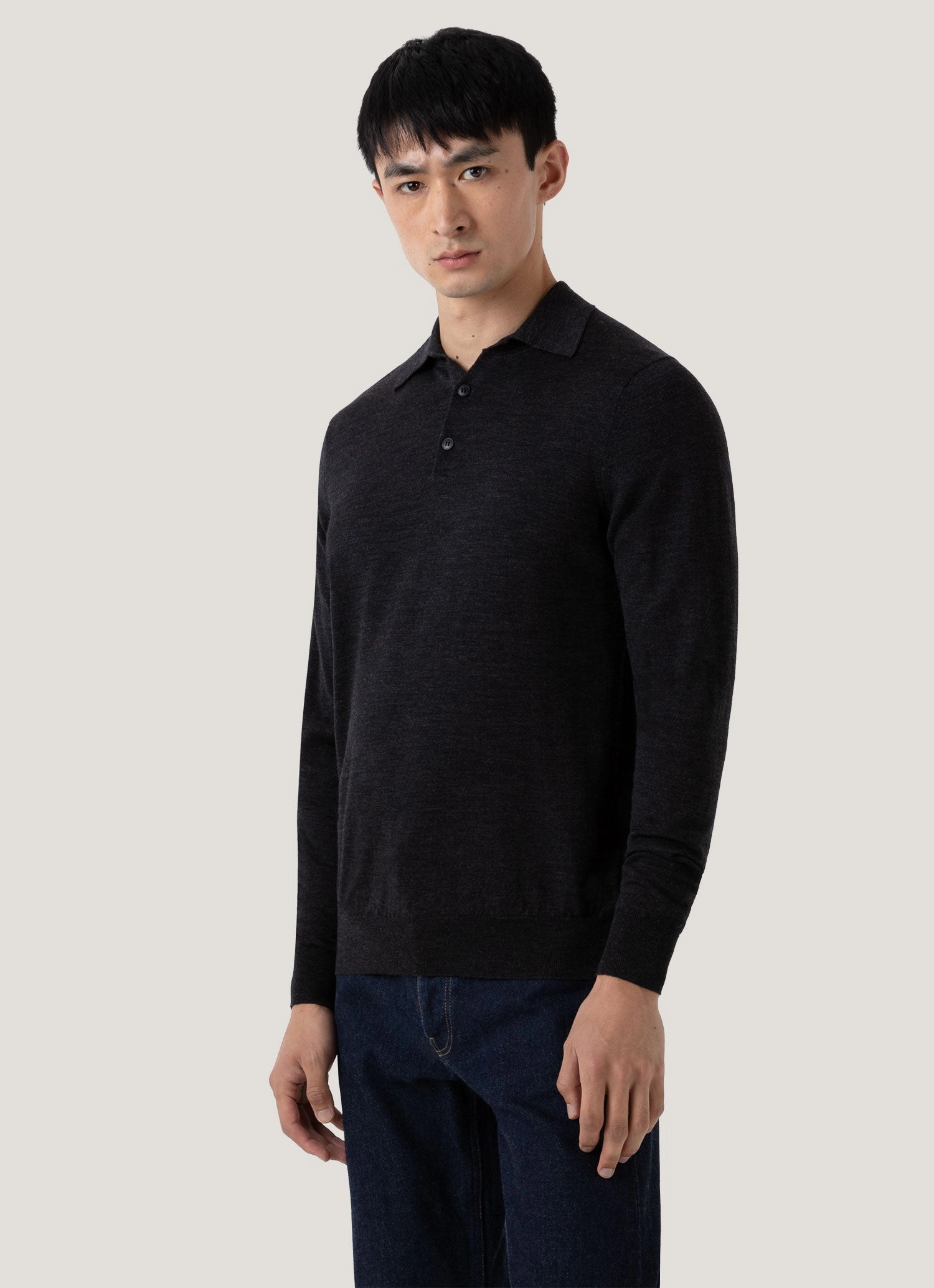 Relaxed Profile Party Men's Extra-Fine Merino Polo Shirt in Charcoal Melange