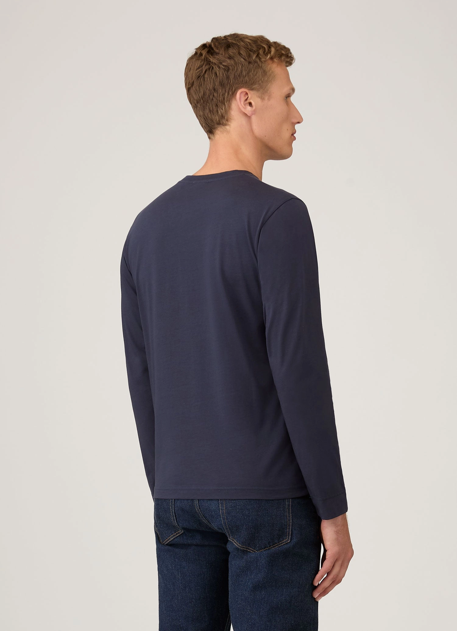 Relaxed Profile Party Men's Long Sleeve Riviera T-shirt in Navy