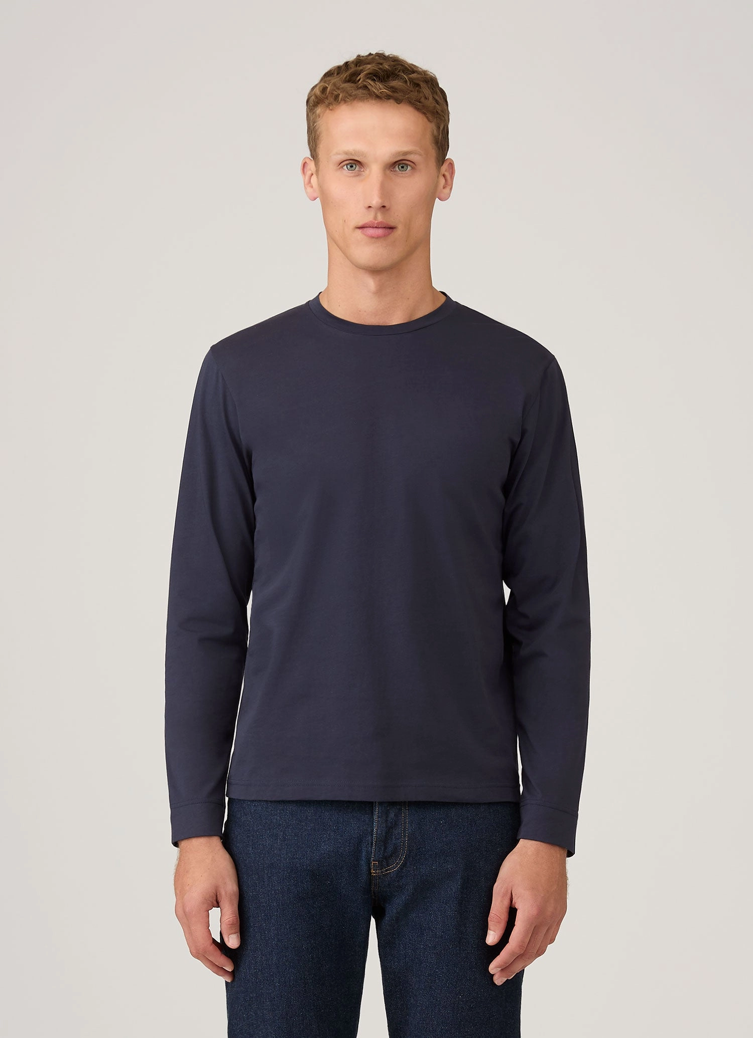 Relaxed Profile Party Men's Long Sleeve Riviera T-shirt in Navy