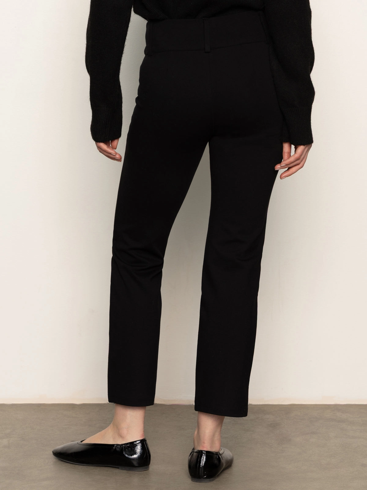 Relaxed Style 90's Straight Legging Black