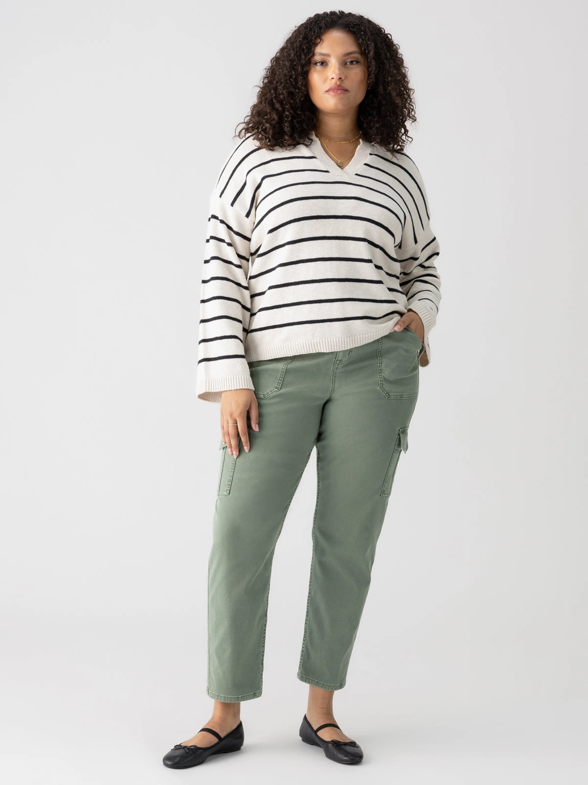 Relaxed Waist Sculpted Hayden Cargo Standard Rise Pant Dark Spruce Extended Sizing