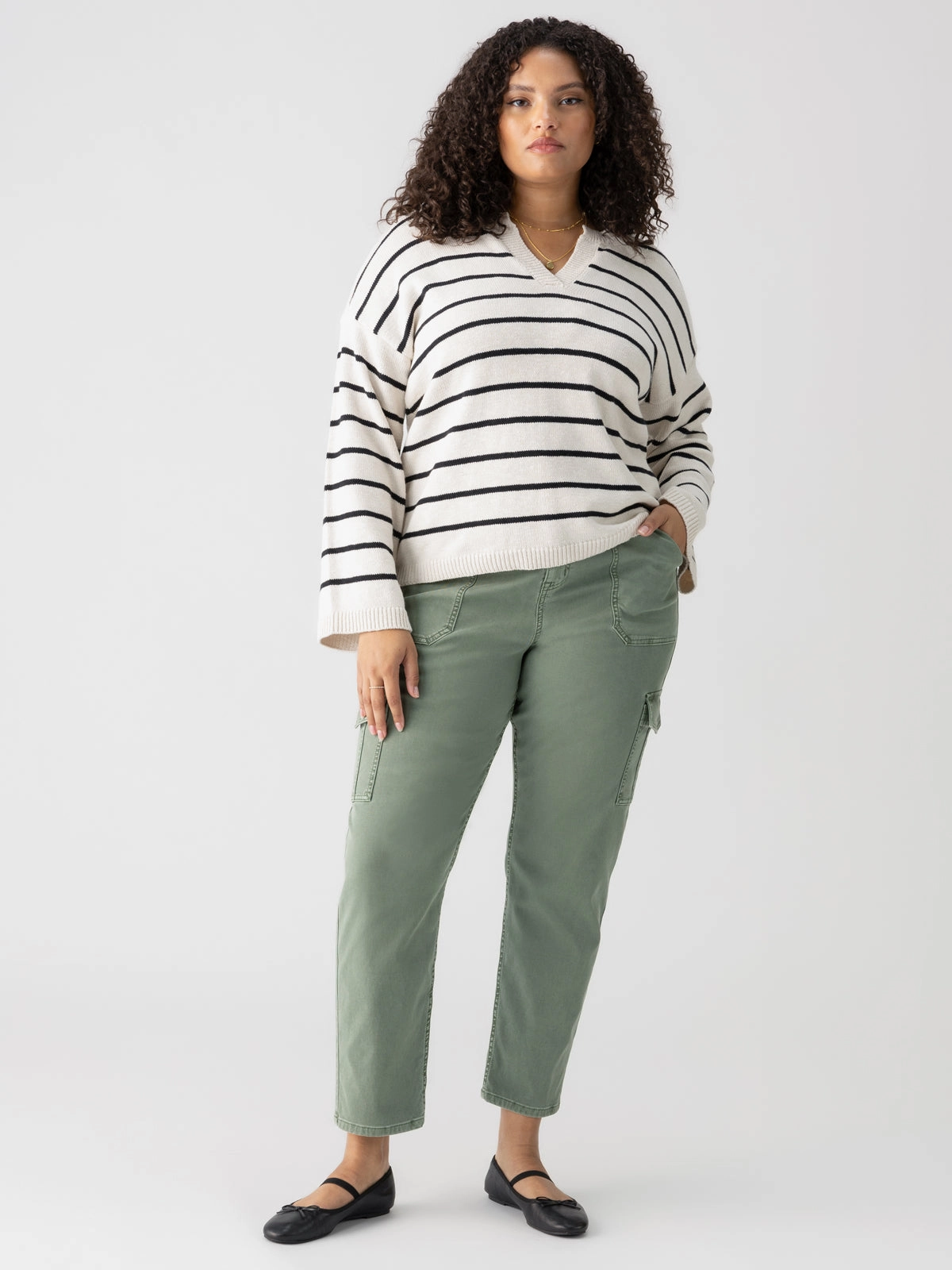 Relaxed Waist Sculpted Hayden Cargo Standard Rise Pant Dark Spruce Extended Sizing