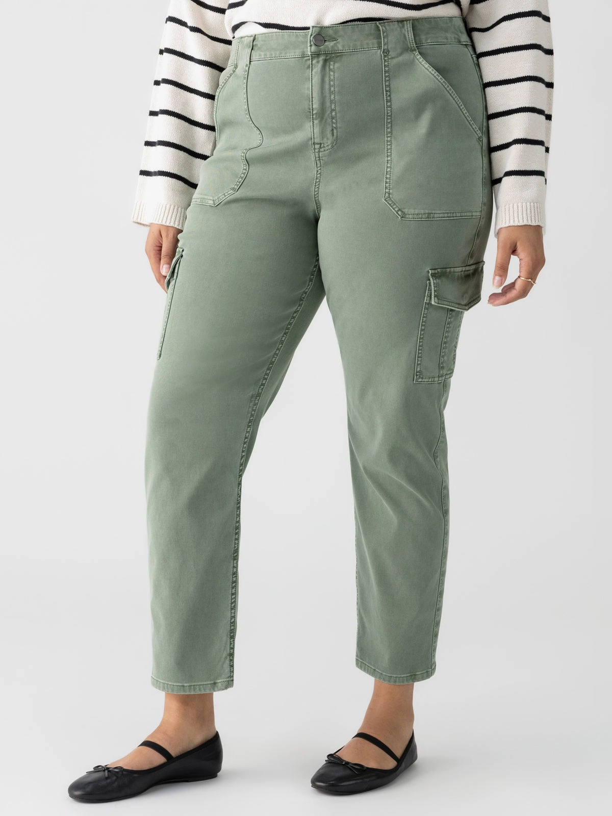 Relaxed Waist Sculpted Hayden Cargo Standard Rise Pant Dark Spruce Extended Sizing