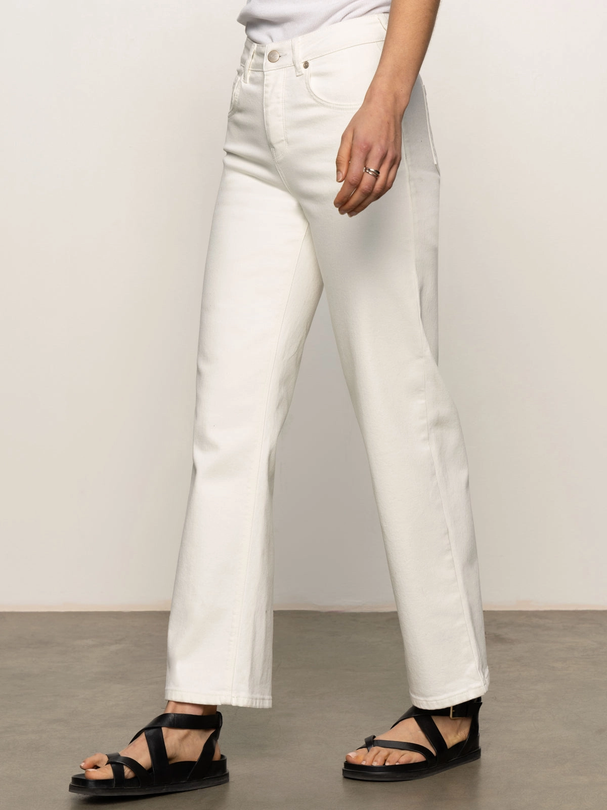 Riveted Soleil 90's Straight High Rise Jeans White