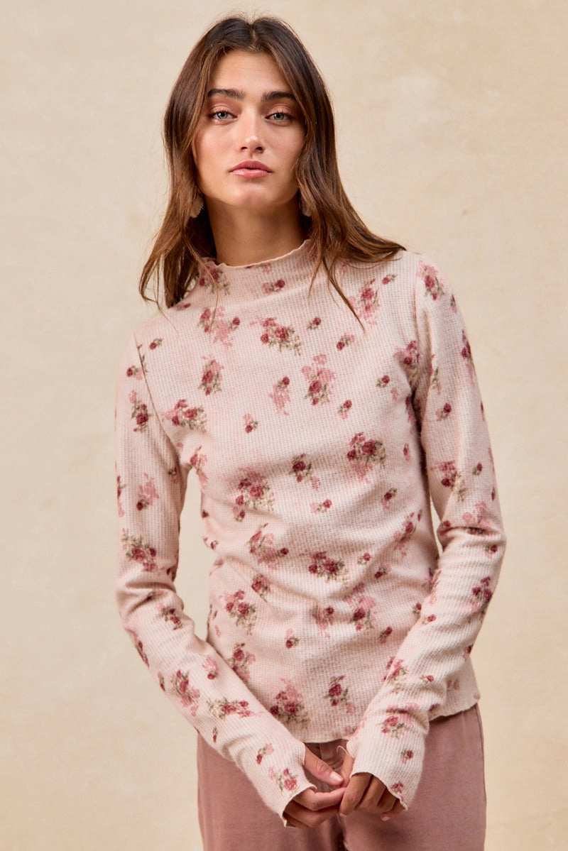 Clean Edge IT4077S-07 | HIGH NECKLINE TEXTUR FLORAL PRINTED TOP WITH THUMB