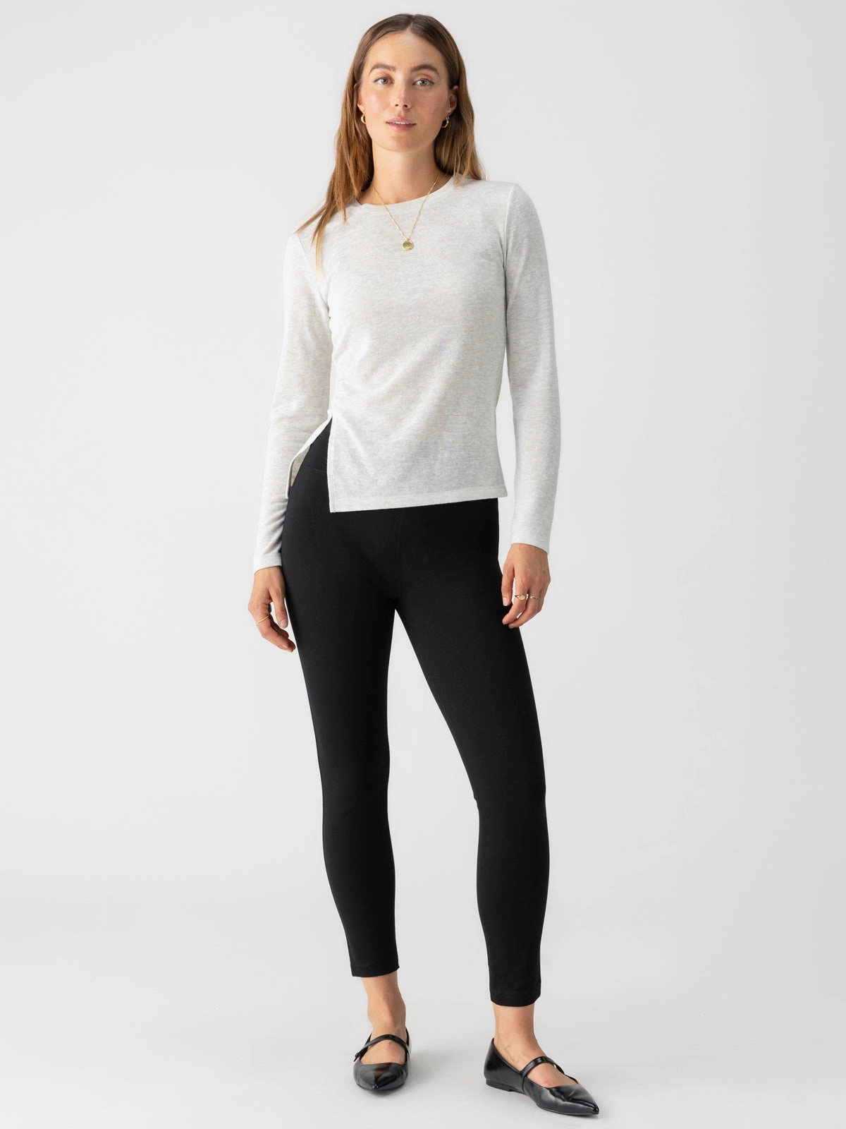 Runway Semi High Rise Legging Black Flattering Look