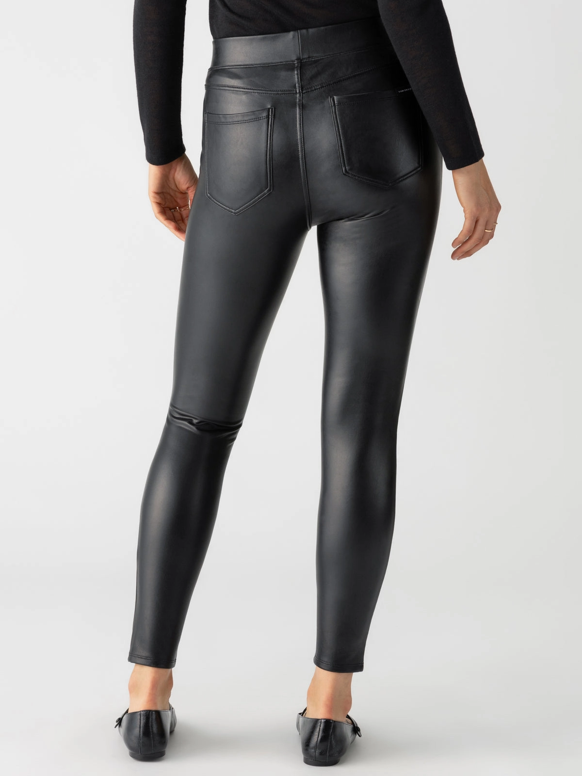 Runway Semi High Rise Legging Slick Black Limited