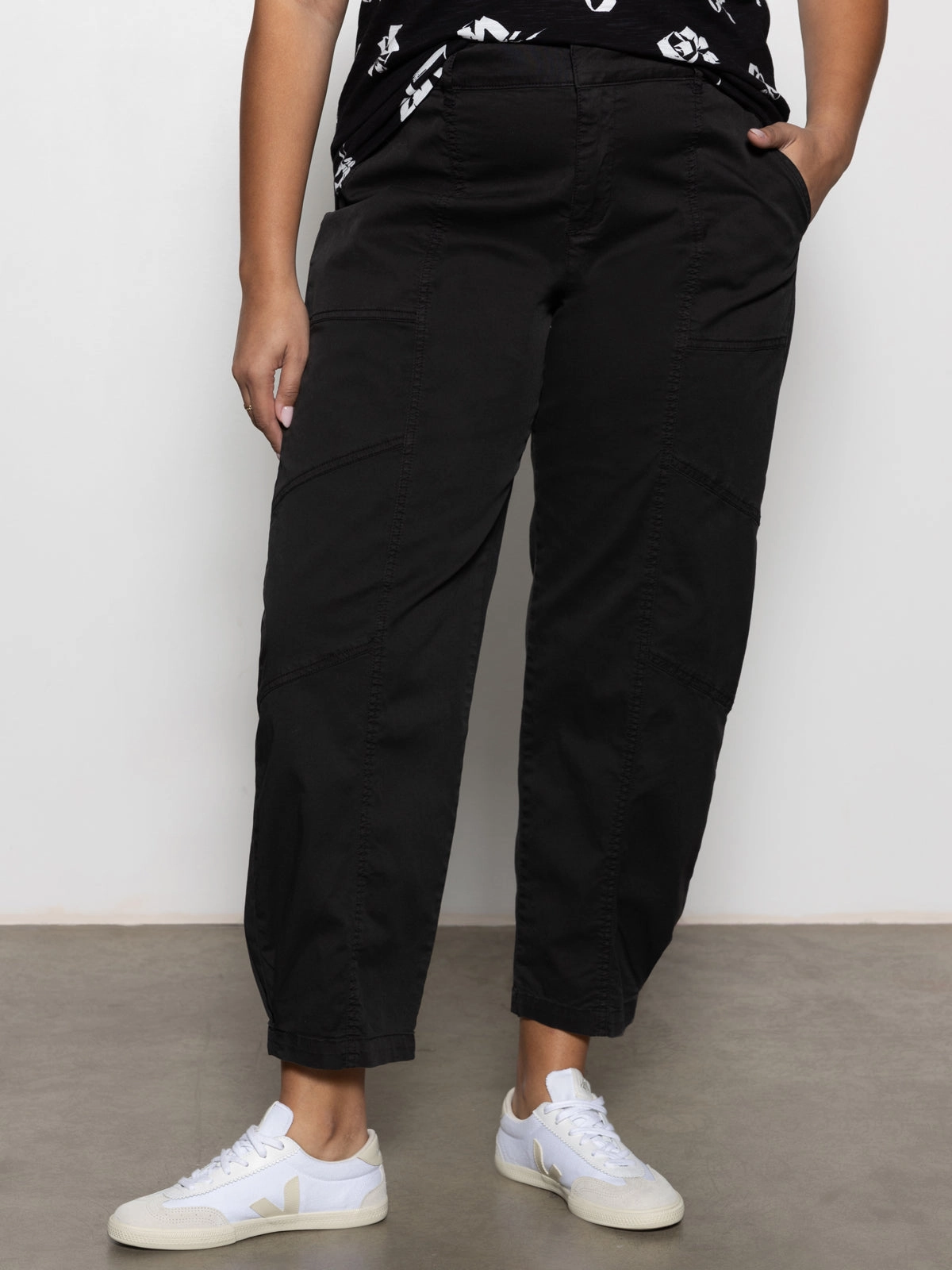 Sahara Tapered Standard Rise Pant Black Extended Sizing Bootcut Fit