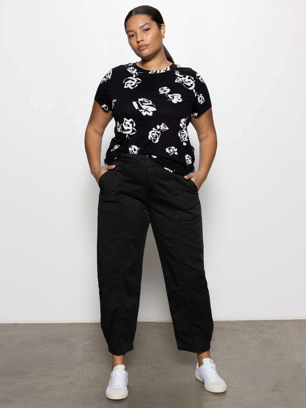 Sahara Tapered Standard Rise Pant Black Extended Sizing Everyday Comfort