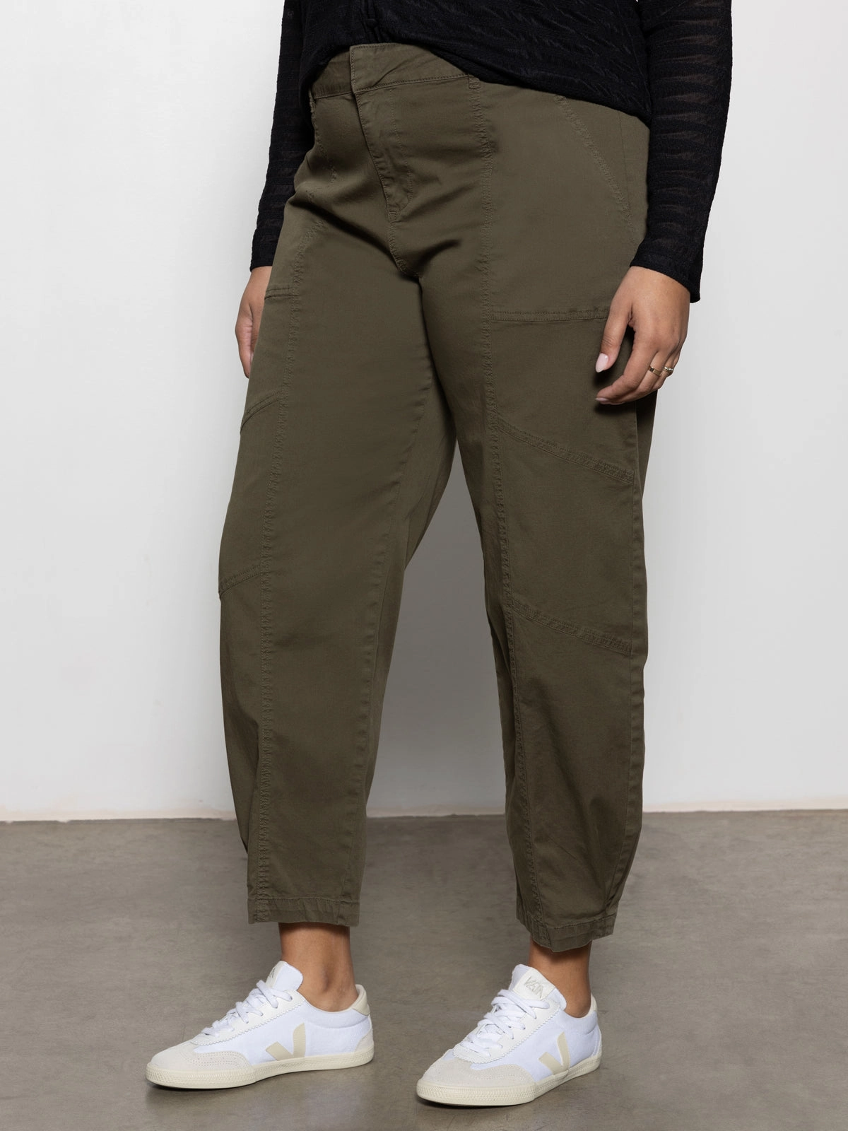 Sahara Tapered Standard Rise Pant Burnt Olive Extended Sizing Classic Style