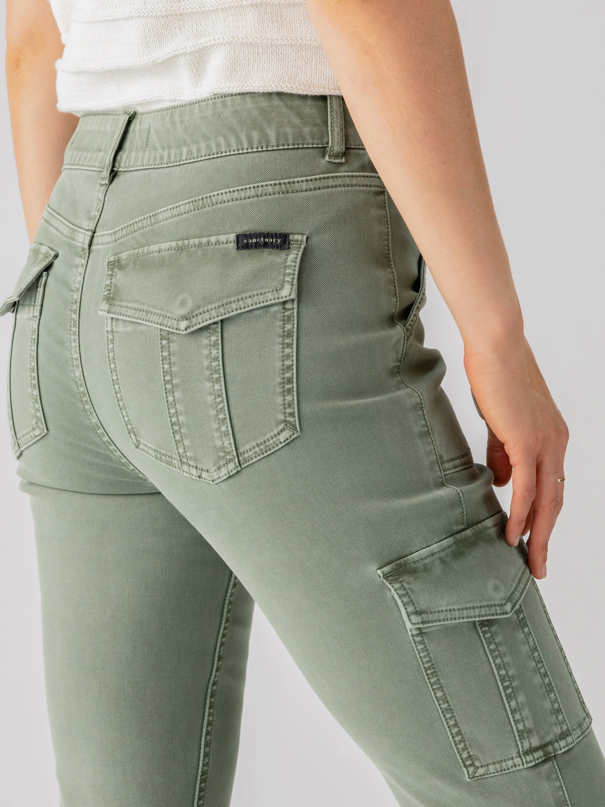 Comfy Waistband Sculpted Hayden Cargo Standard Rise Pant Dark Spruce