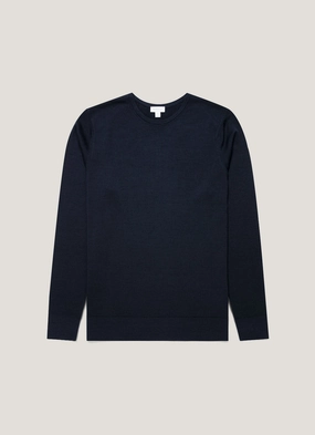 Cozy cabin sweater Men's Extra-Fine Merino Crew Neck in Navy