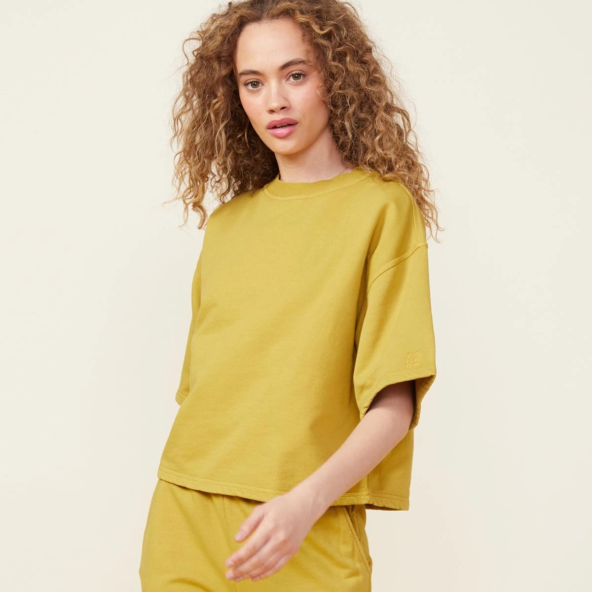 Fresh Outfit Look Work Ready 90's Classic Sweatshirt Tee