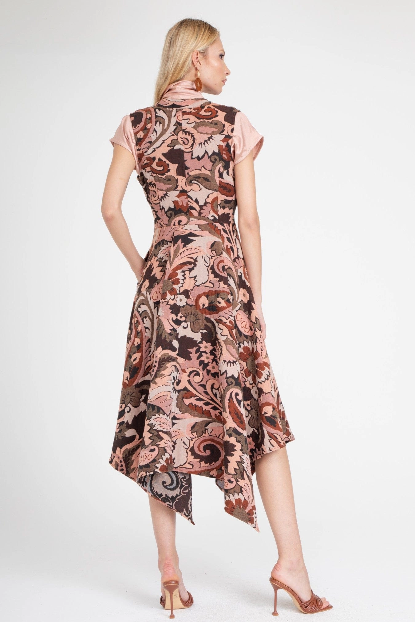 Singha Vest ?C Henna Paisley Casual Chic Wear