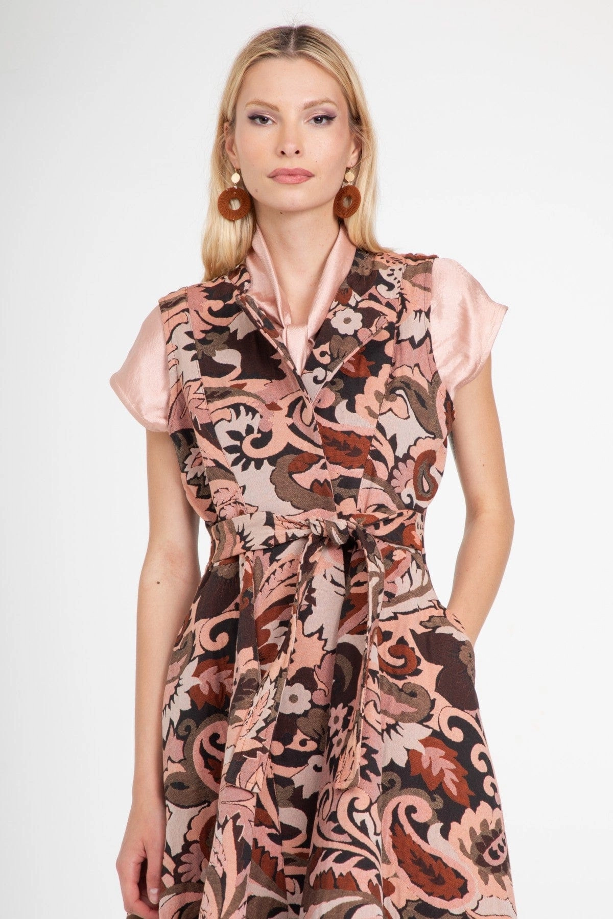 Singha Vest ?C Henna Paisley Casual Chic Wear