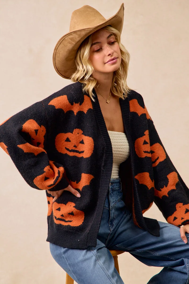 IT4651H-01 | HALLOWEEN PUMPKIN BAT ARTWORK OPEN FRONT CARDIGAN Sleek Outdoor Look