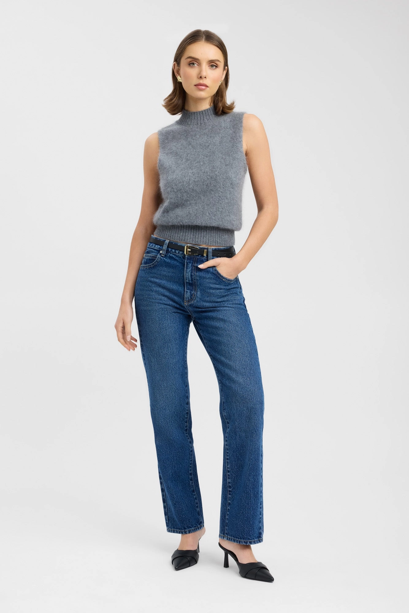 Sleek Form Robbie Jean