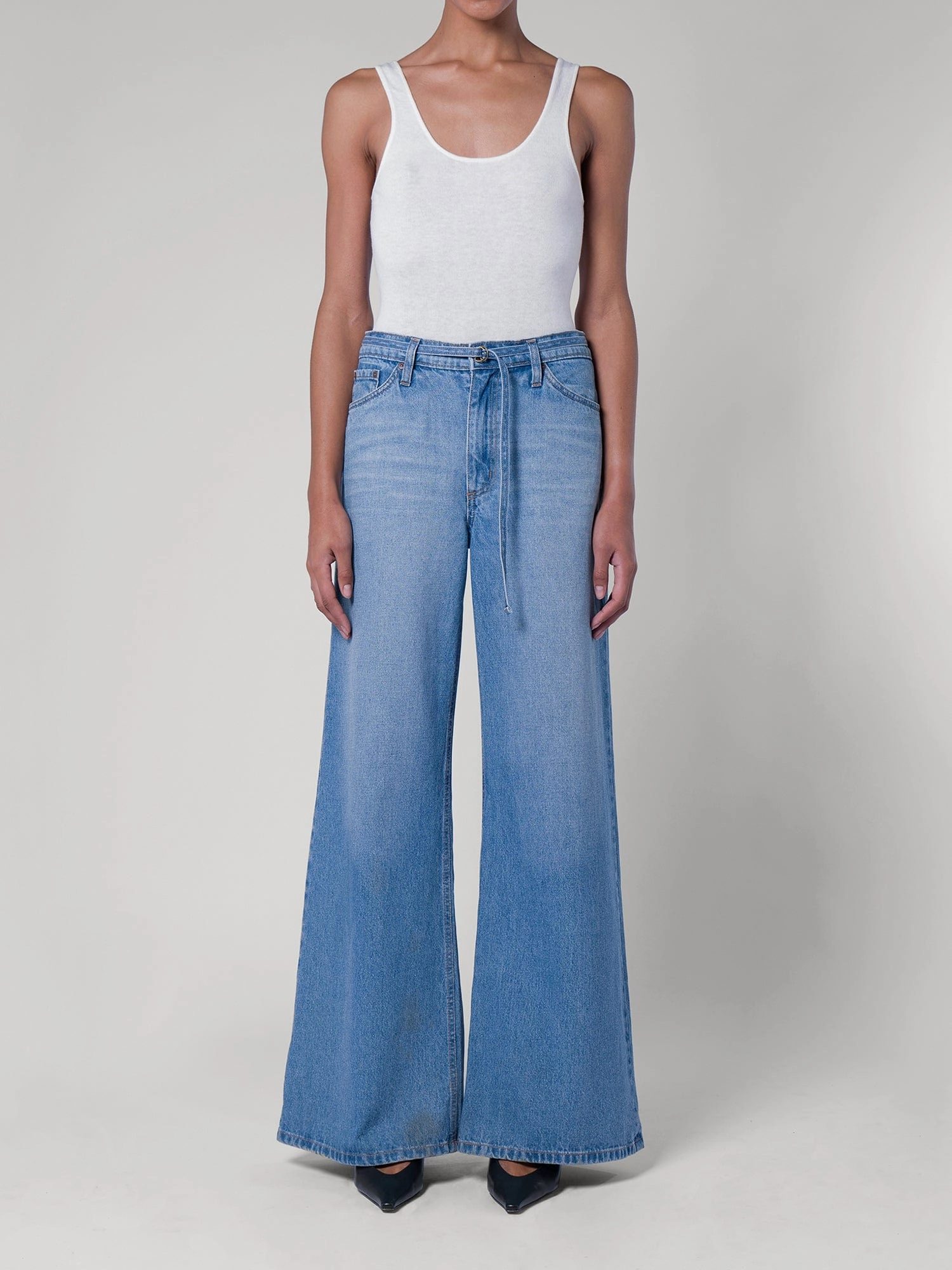 Sleek Line Carly Jean Liberty