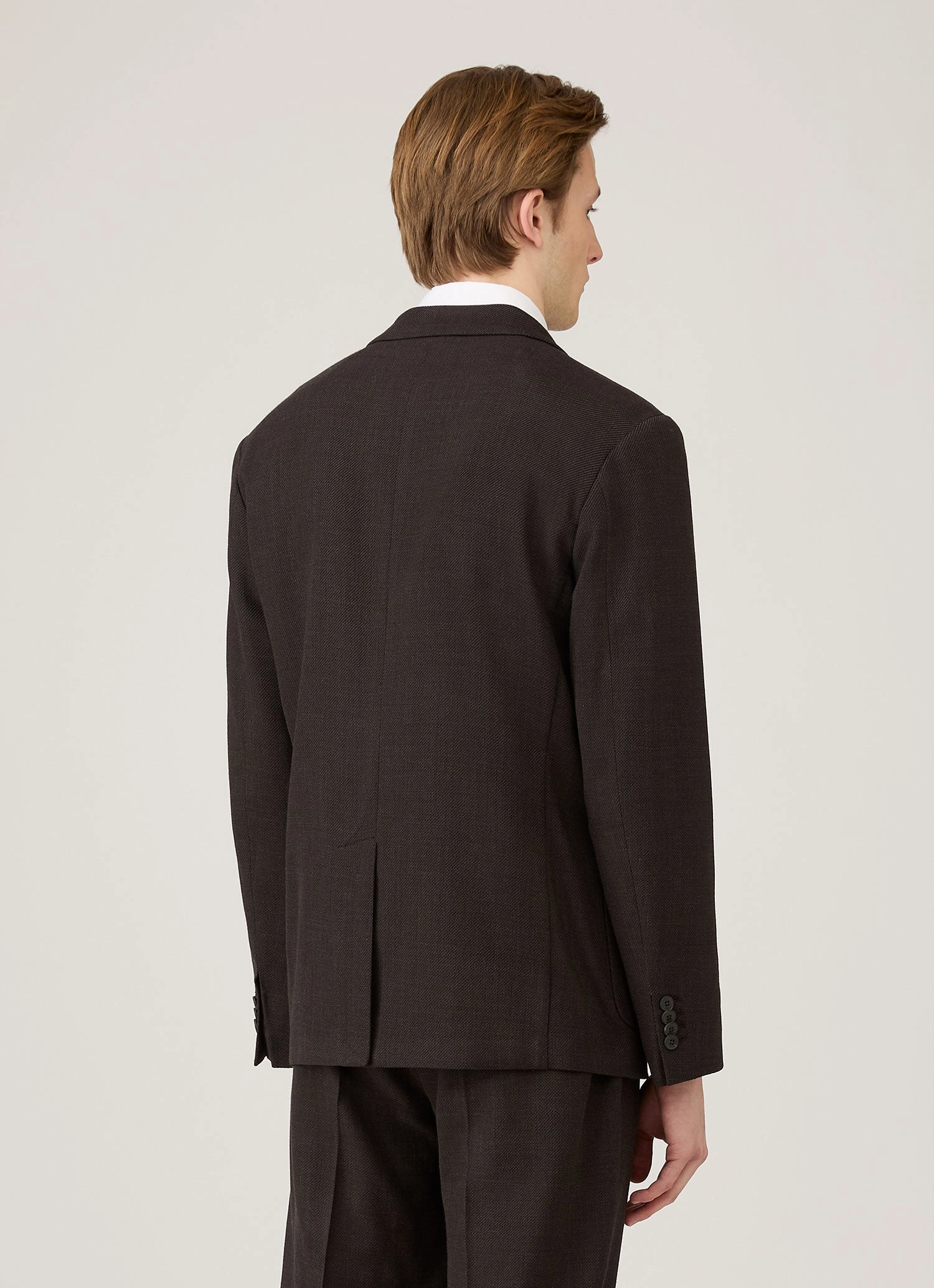 Sleek Look Men's Textured Wool Blazer in Truffle