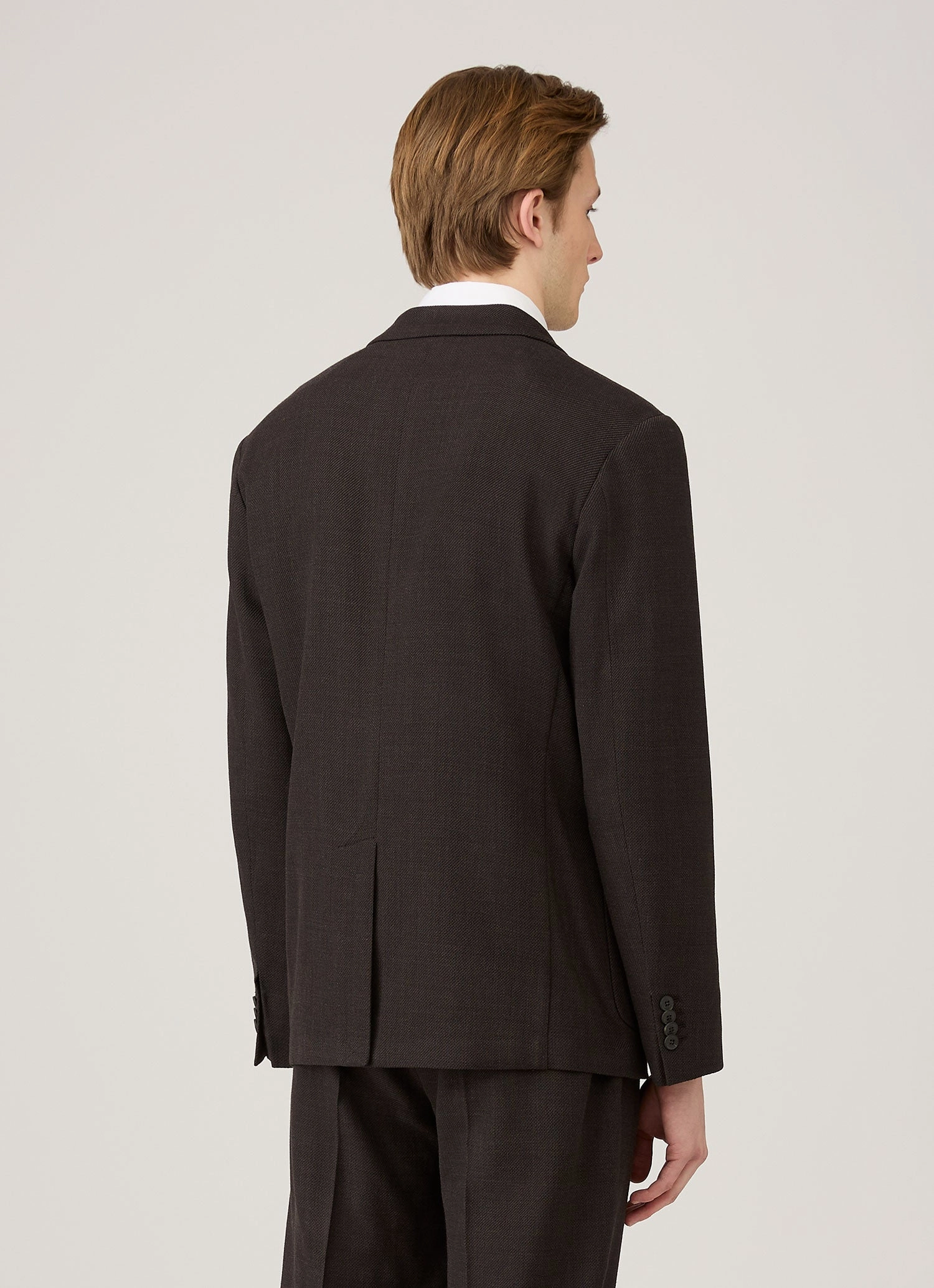 Sleek Look Men's Textured Wool Blazer in Truffle