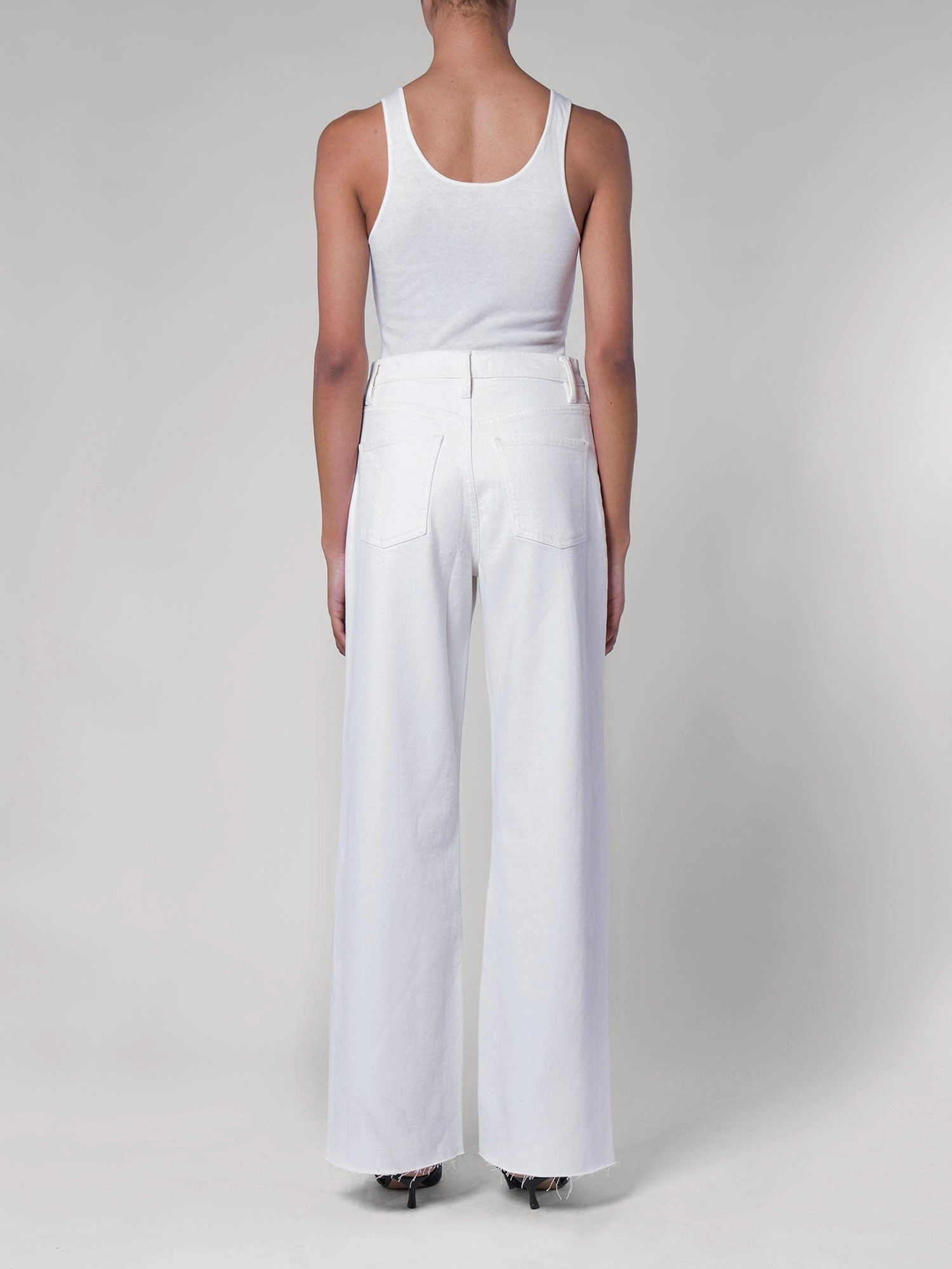 Sleek Trend Milla Jean Long Naturally