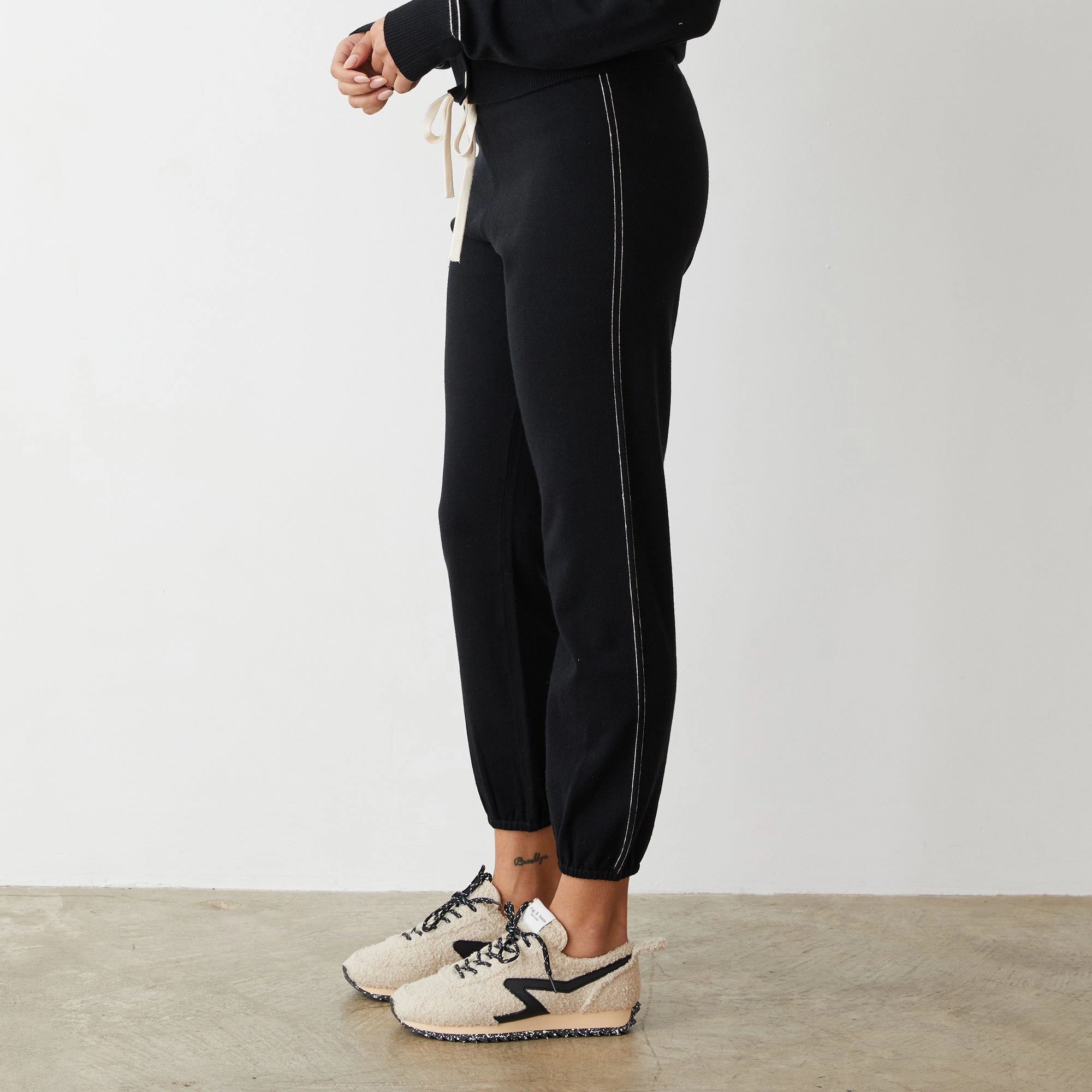 Slim-denim Lightknit Contrast Stitch Vintage Sweat