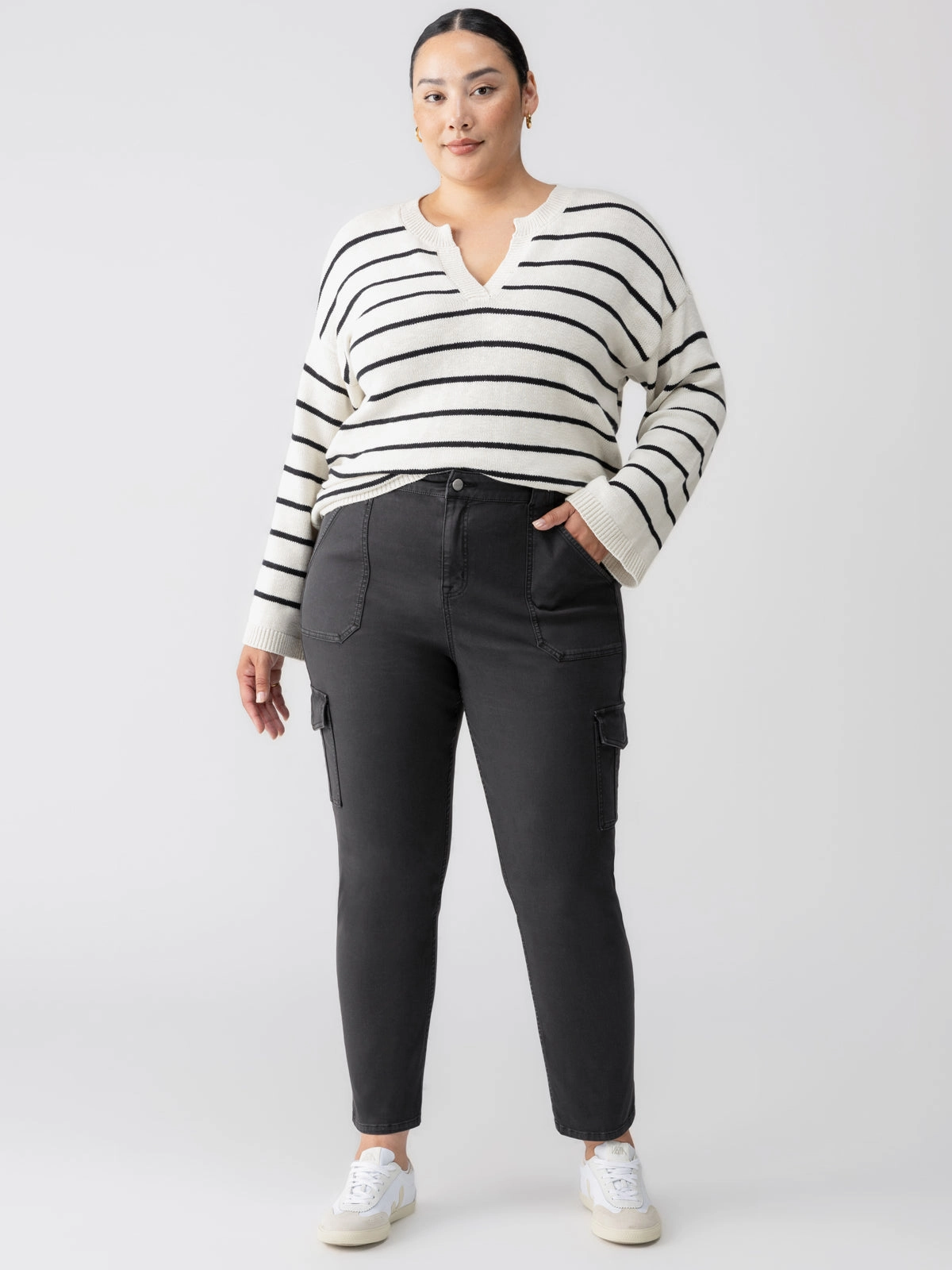 Slim Design Sculpted Hayden Cargo Standard Rise Pant Black Extended Sizing