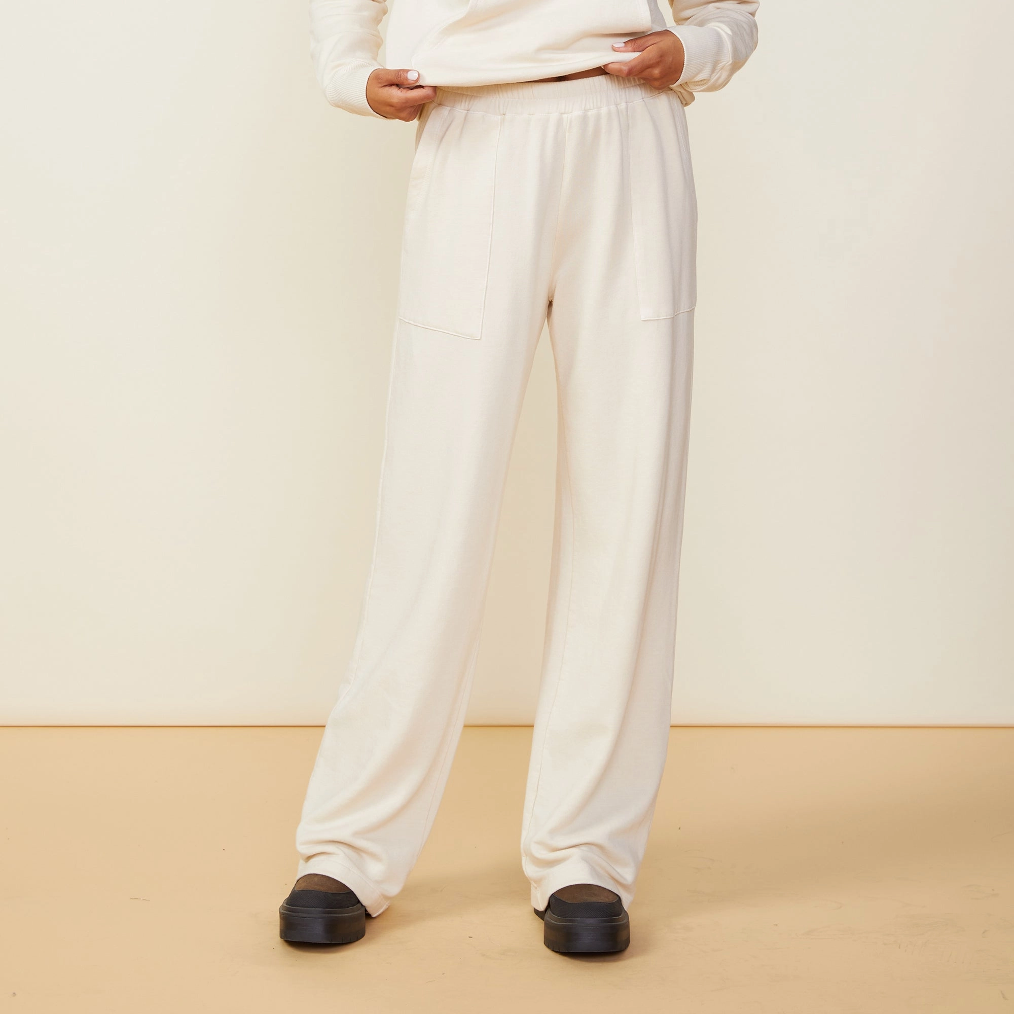 Supersoft Fleece Patch Pocket Sweat Premium Stretch