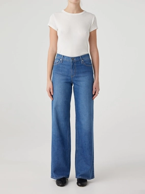 Nikki Jean Nashville Foundation Wear