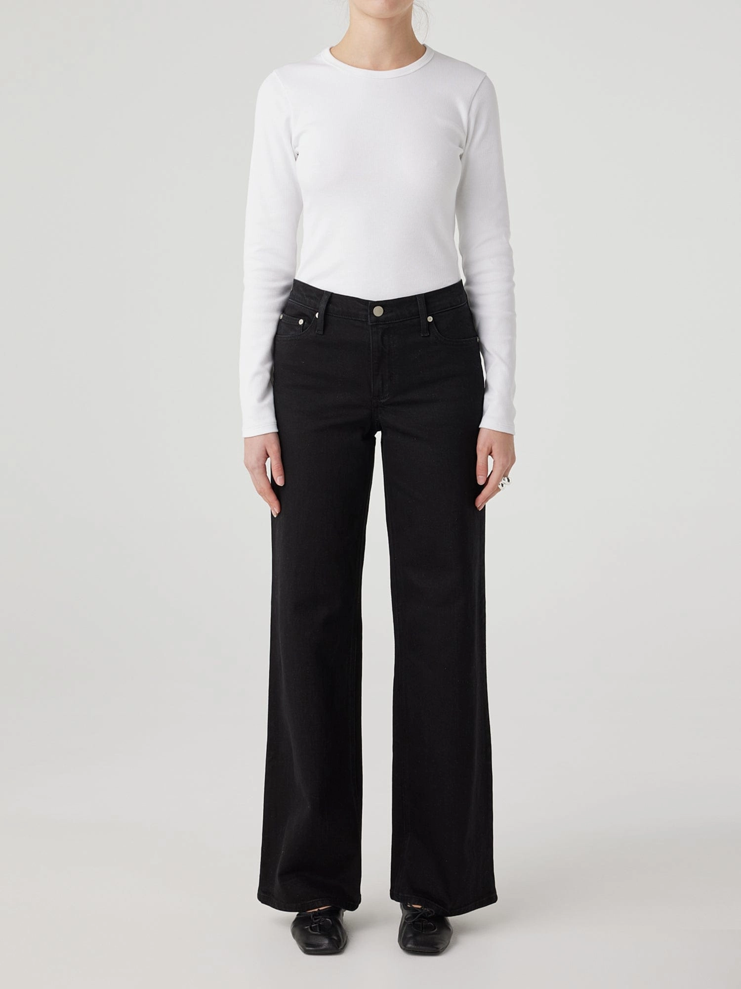 Everyday Vibrant Nikki Jean Black