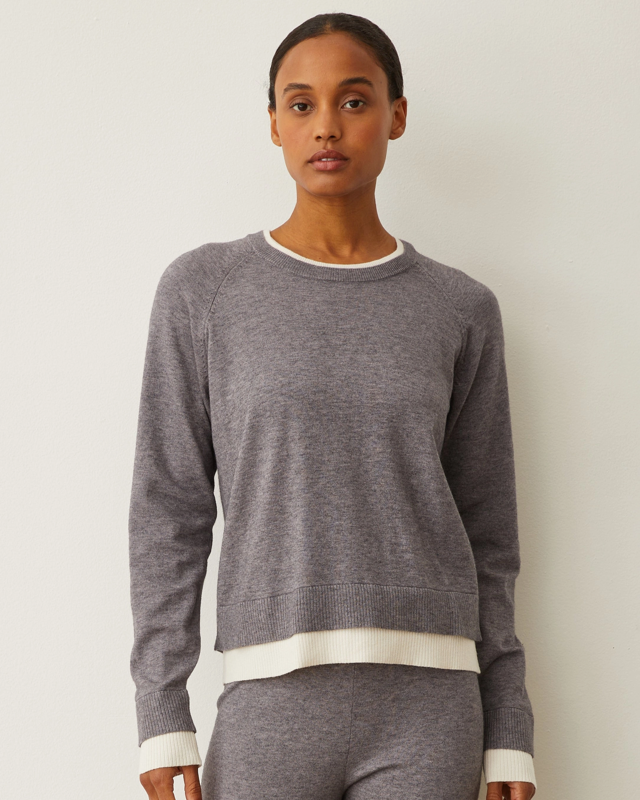 Soft Knit Crew Neck Contrast Sweater Classic Chic