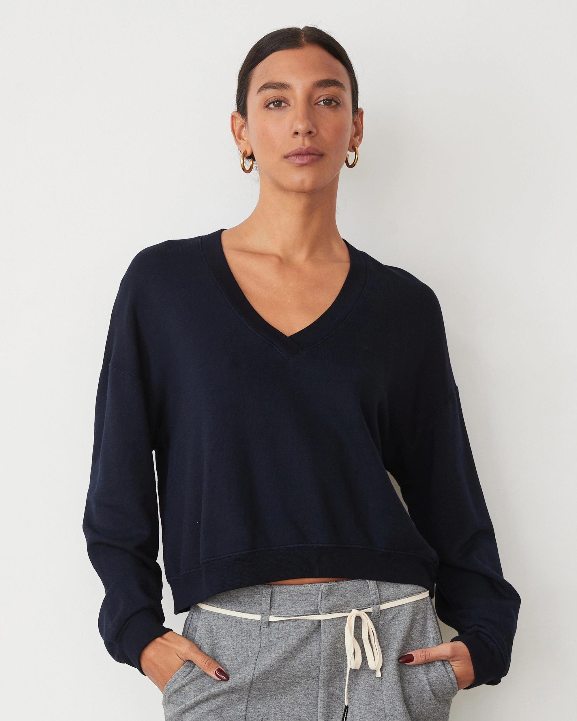 Softfleece Crop V Neck Sweatshirt Seasonal Wear
