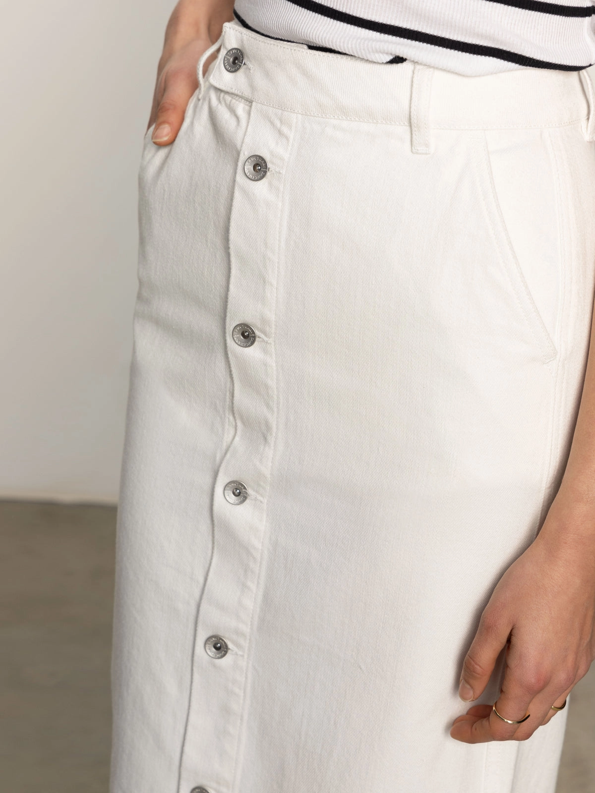 Sophisticated Look Carrier Denim Skirt Bleached White