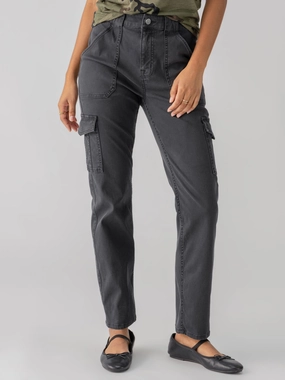 Sculpted Hayden Cargo Standard Rise Pant Black Classic Elegance Embroidered Detail