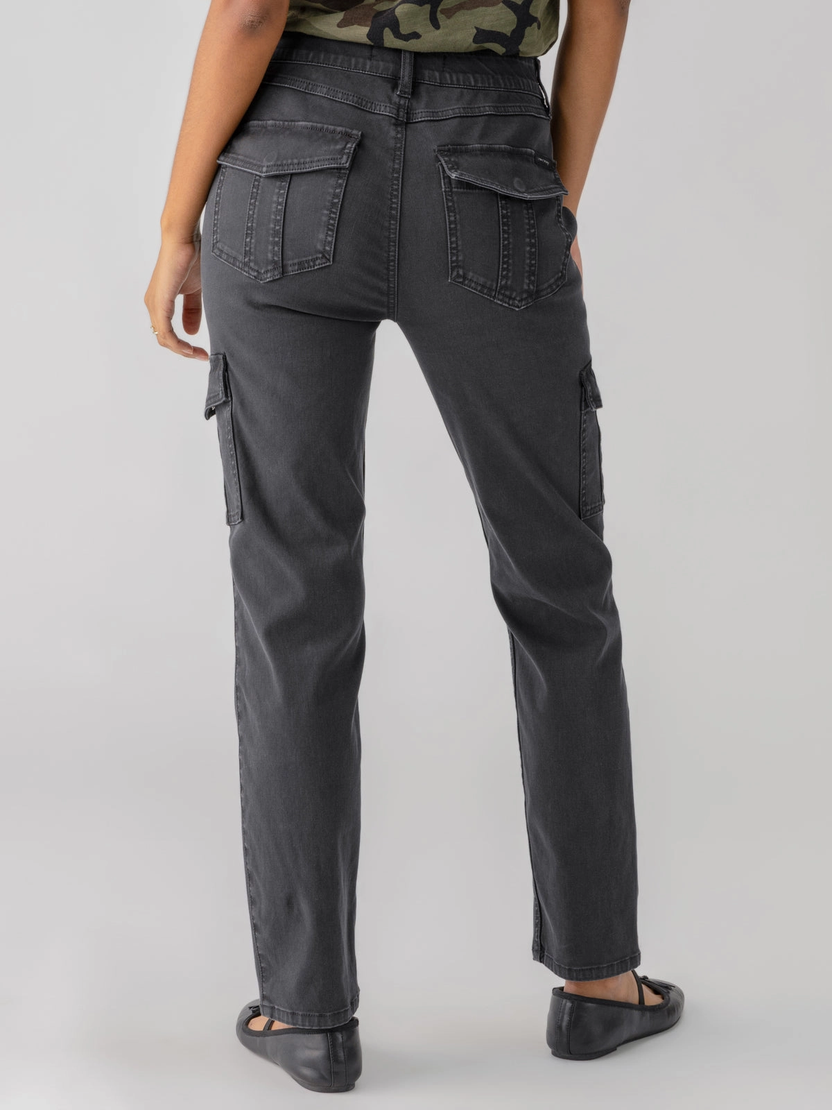 sports Sculpted Hayden Cargo Standard Rise Pant Black
