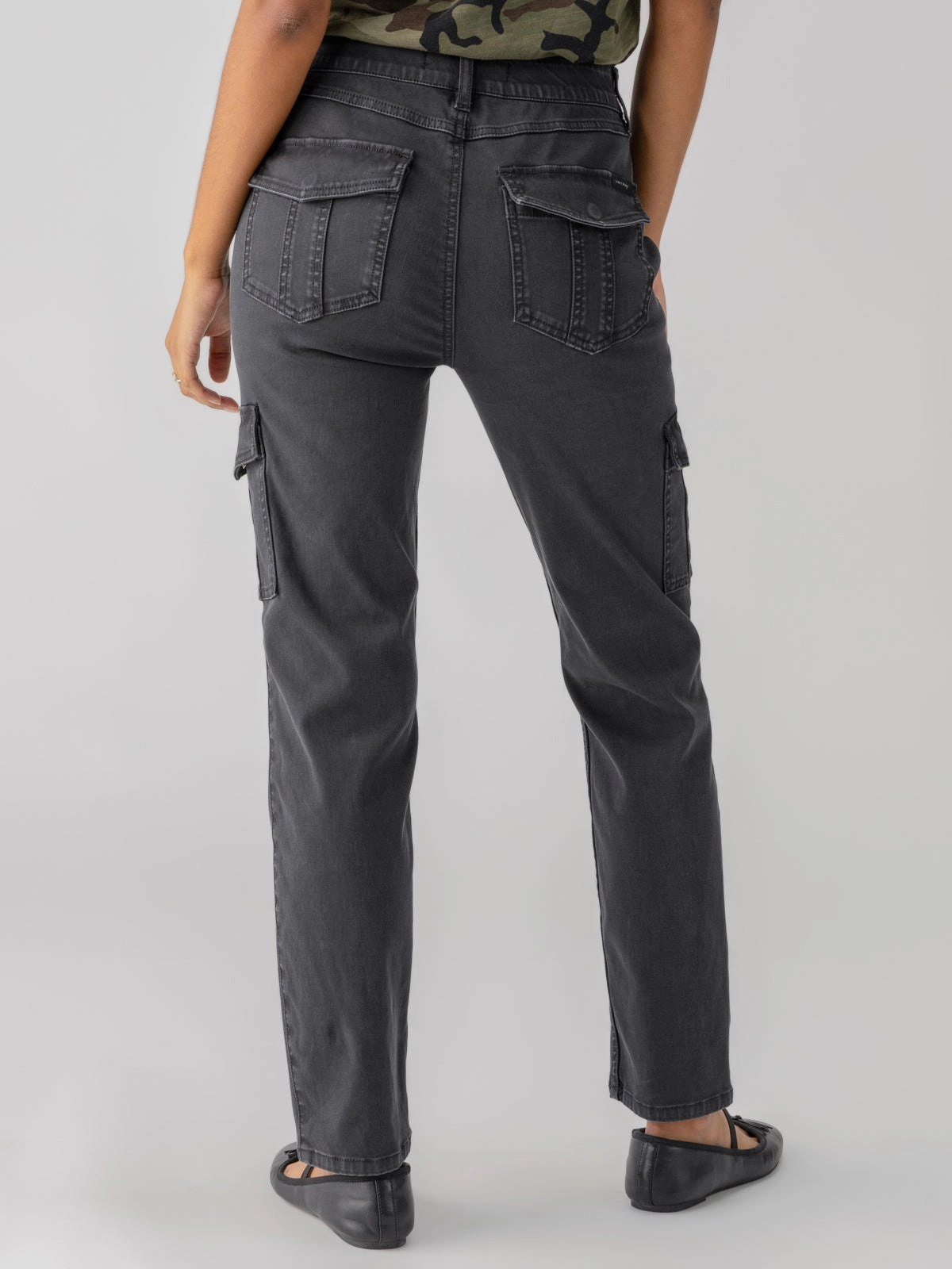 sports Sculpted Hayden Cargo Standard Rise Pant Black