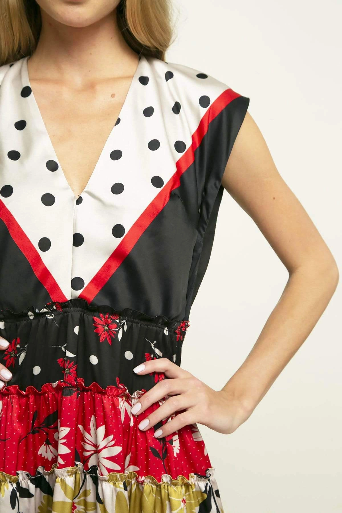 Strata Dress - Dessert Daisy Pearl Trim