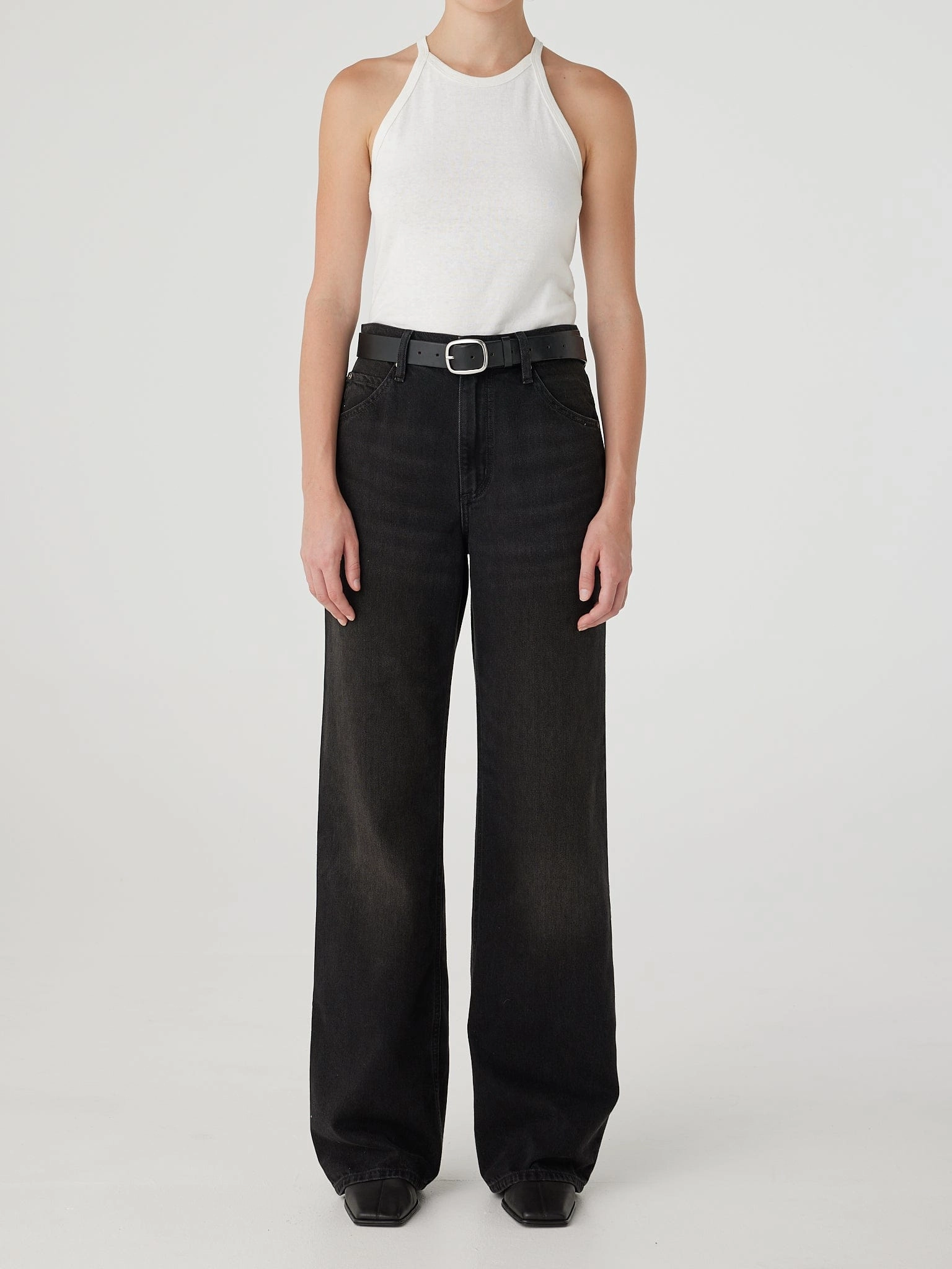 Clean Aesthetic Fashion Lover Minimalist Grace Jean Shadow