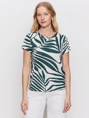 The Perfect Tee Green Oasis Chic Look Timeless Outfit Style