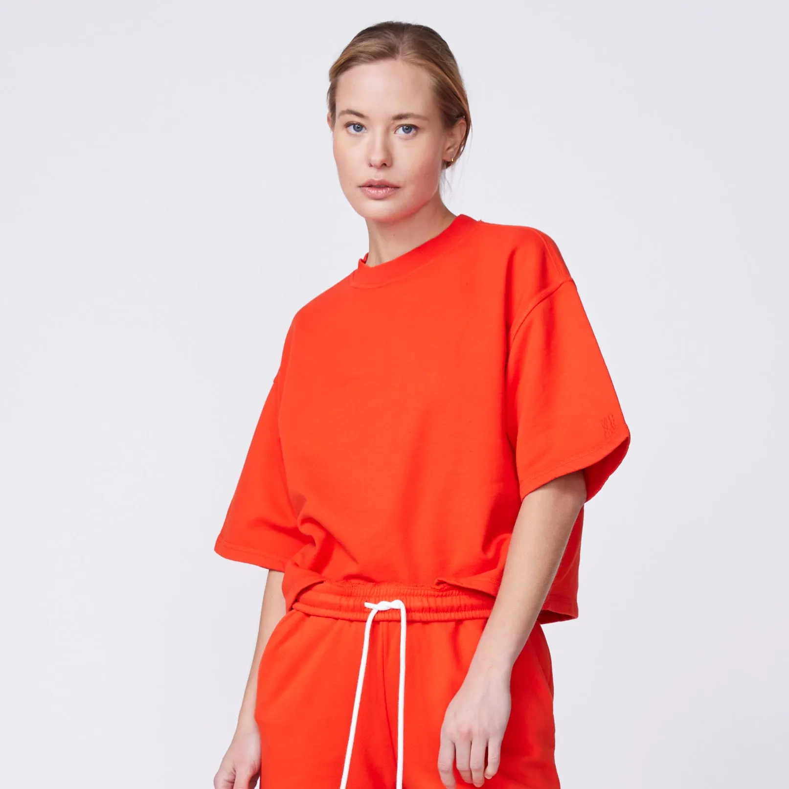 Button Closure 90's Classic Sweatshirt Tee