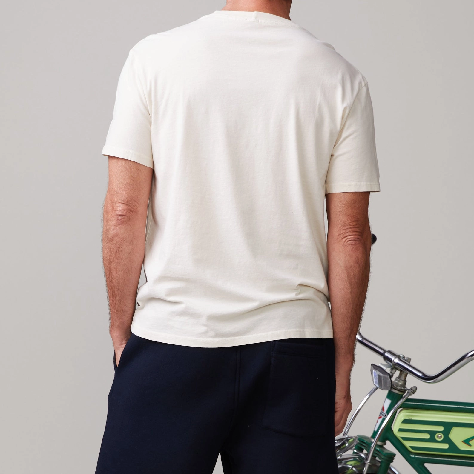 Stylish Detail Relaxed Pocket Crew
