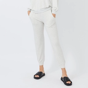 Versatile warm-weather attire Elegant loose-fit dress Supersoft Jogger