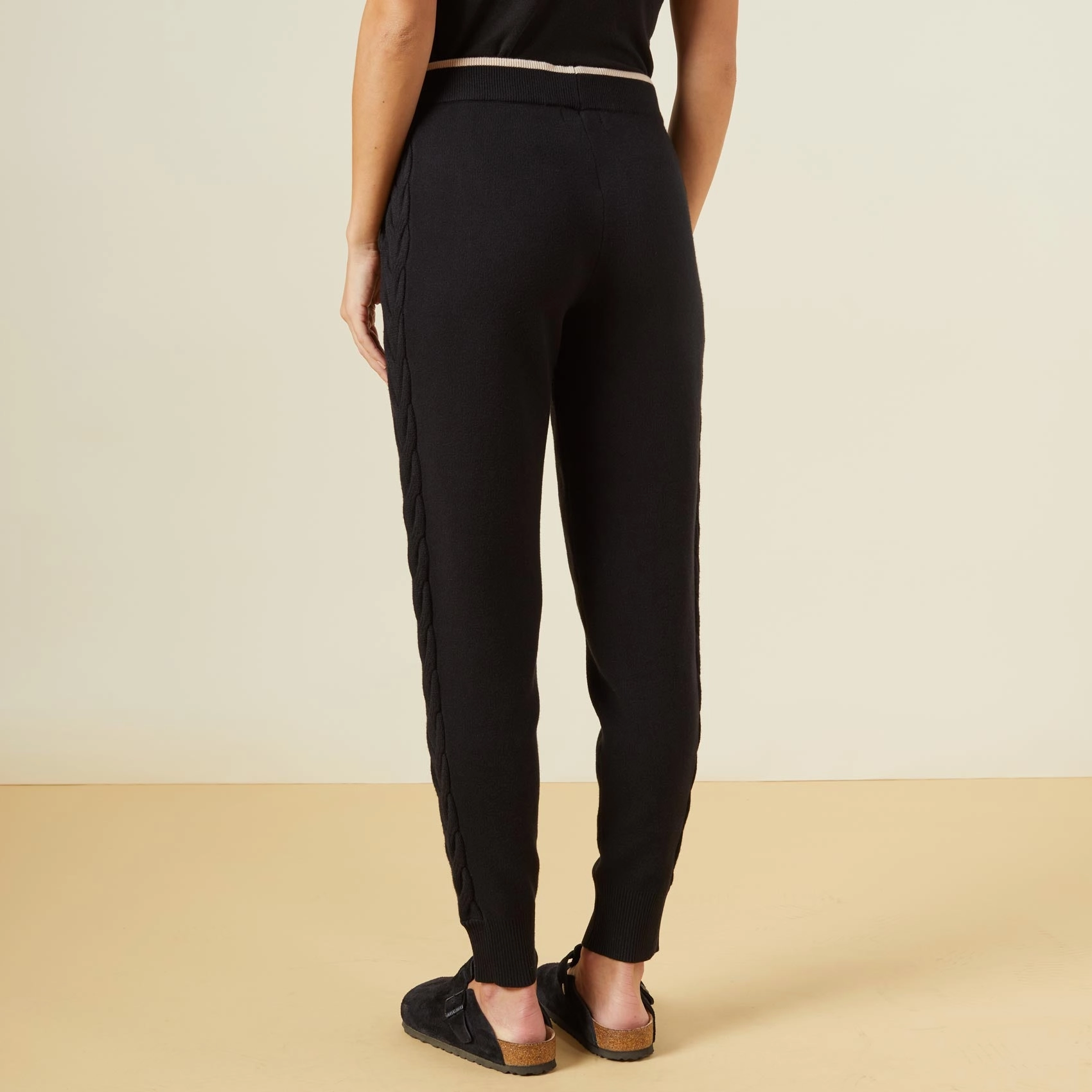 Supersoft Sweater Knit Color Block Sweats Breathable Comfort