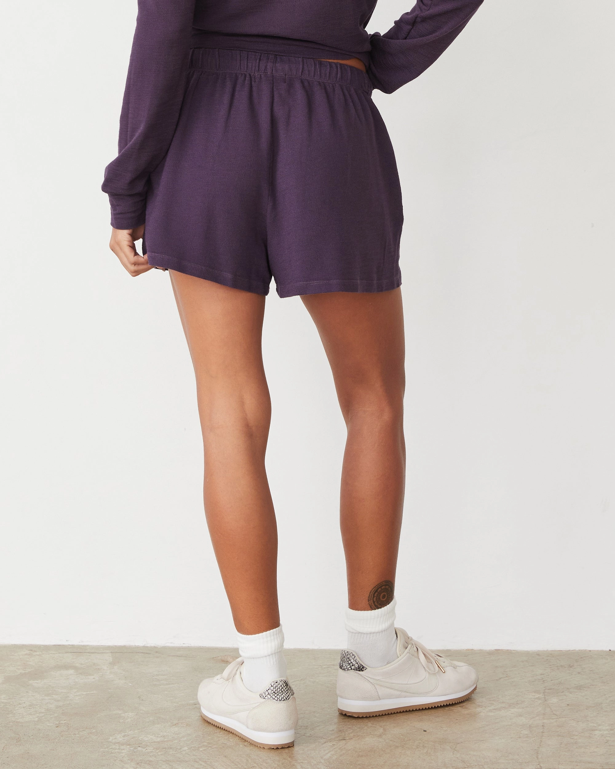 Supersoft Ultimate Short Smart Trend