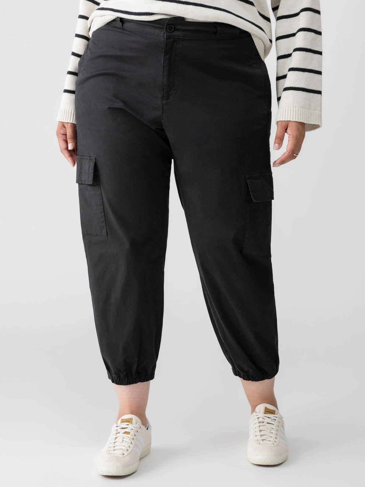 Take Over Jogger Mid-Rise Pant Black Extended Sizing Relaxed Comfort