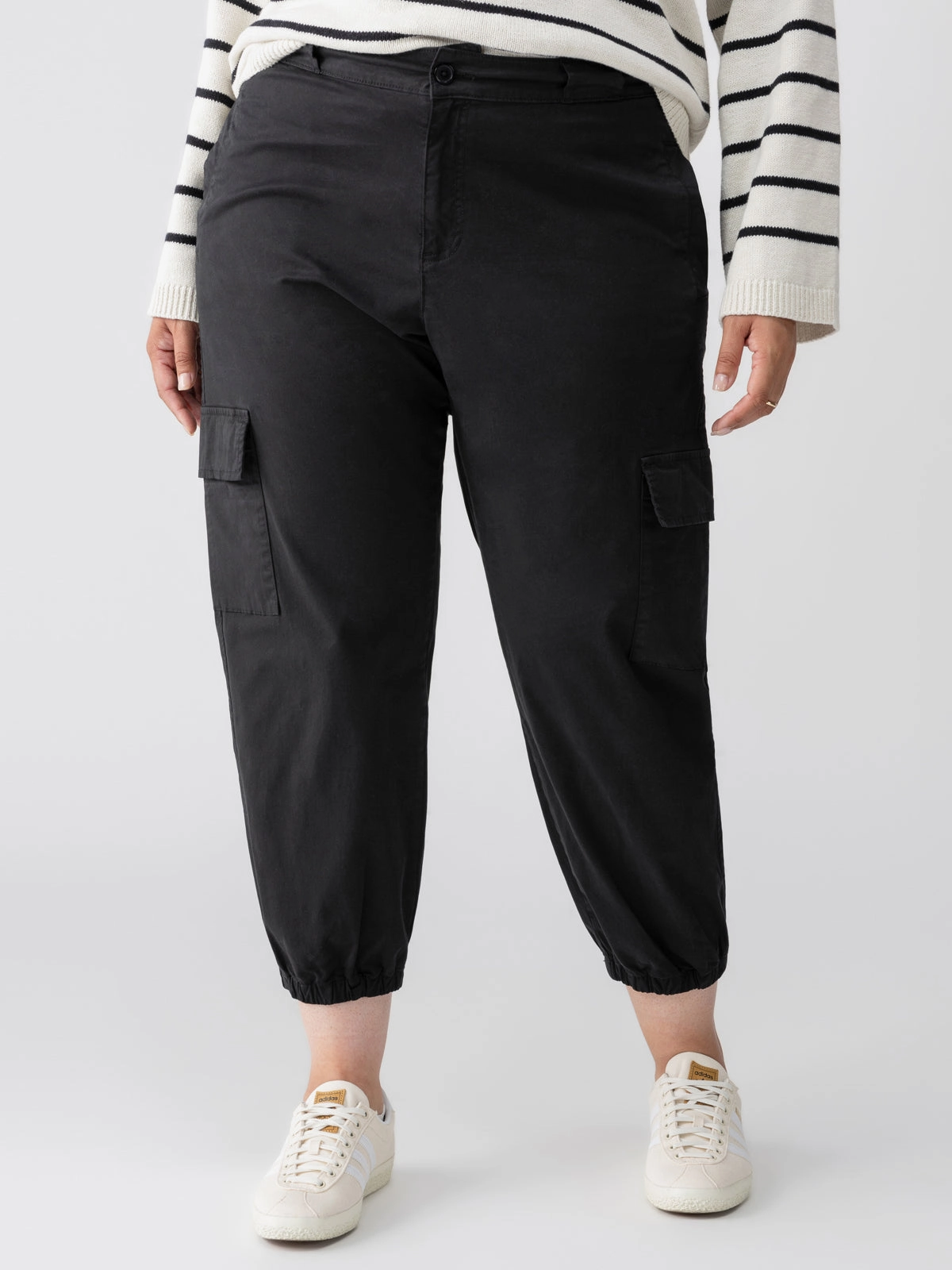 Take Over Jogger Mid-Rise Pant Black Extended Sizing Relaxed Comfort