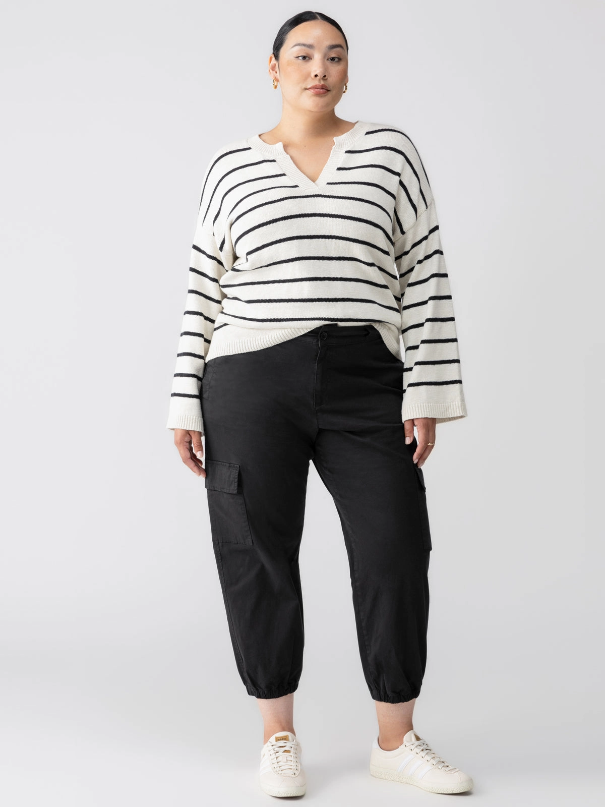 Take Over Jogger Mid-Rise Pant Black Extended Sizing Versatile Look