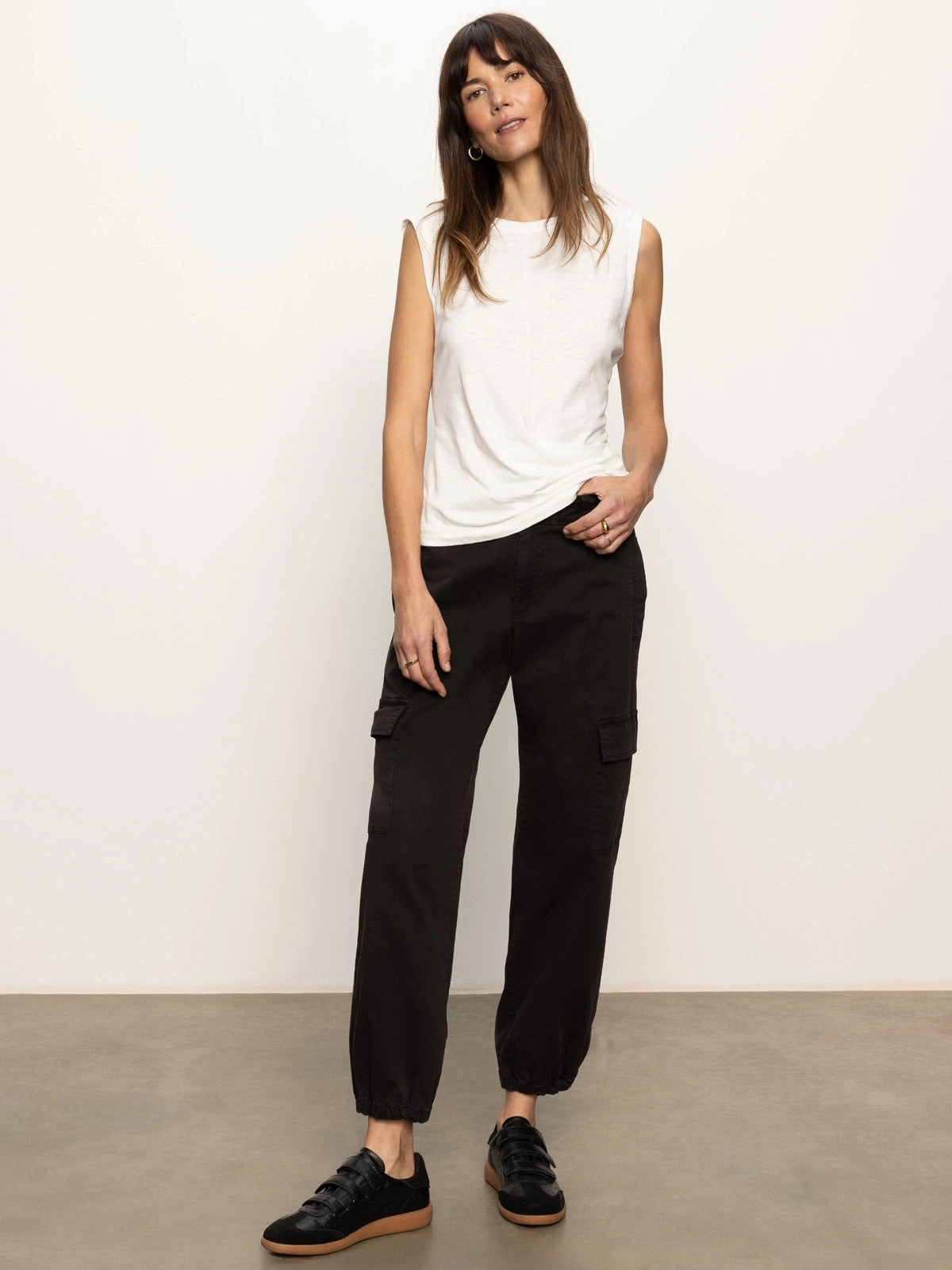Take Over Jogger Mid-Rise Pant Black Fashionable Cut