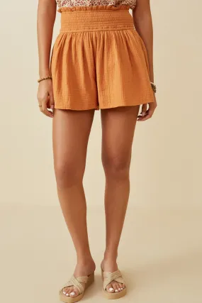 Wide-leg cut Textured Smocked Short