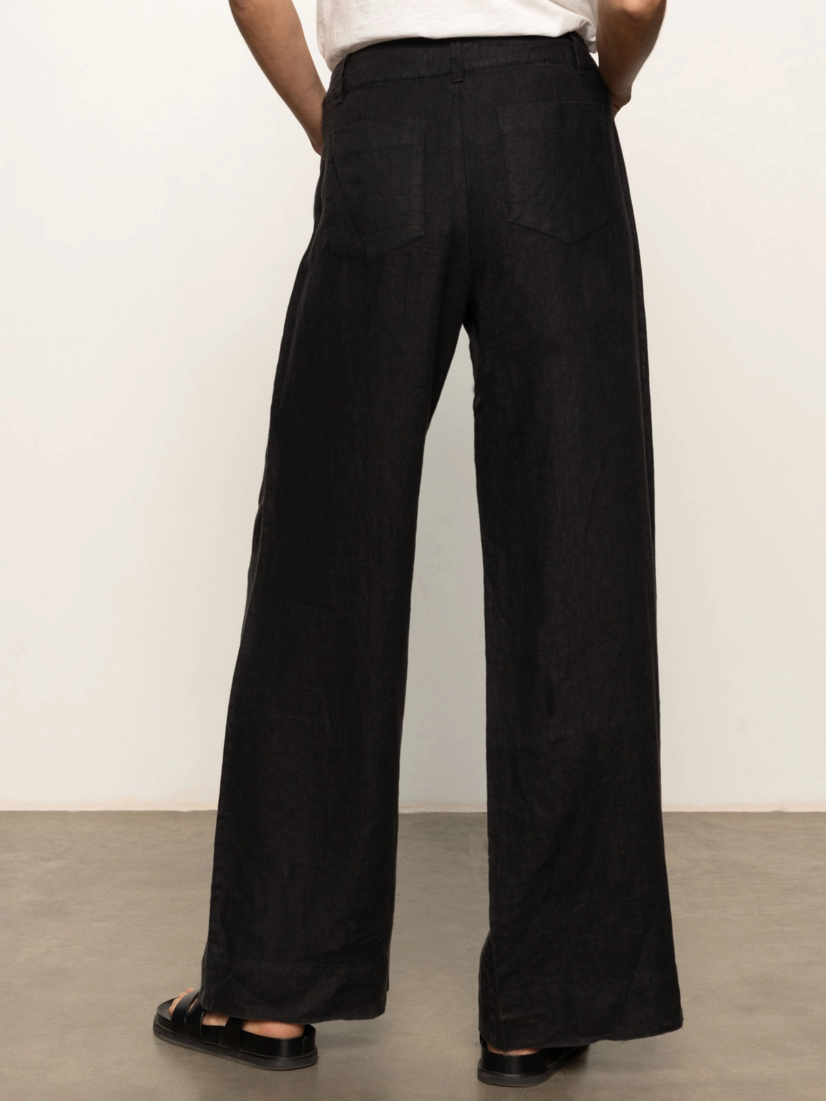The Linen Marine Wide Leg Semi-High Rise Pant Black Elegant